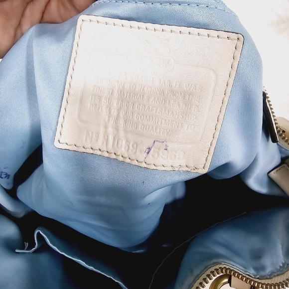 Coach Maddison Cream Leather used - Picture 4 of 16